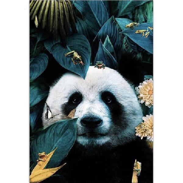 Panda blant bladene