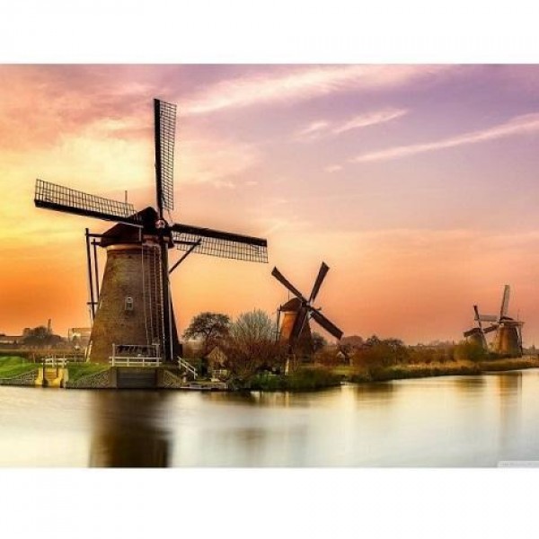 Vindmøller ved solnedgangen